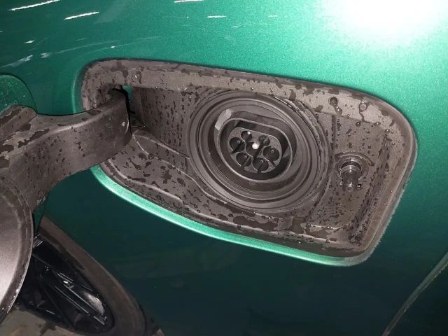 BMW M5 Touring B&W SOUND+ICONIC GLOW+KAMERA+ACC+HUD