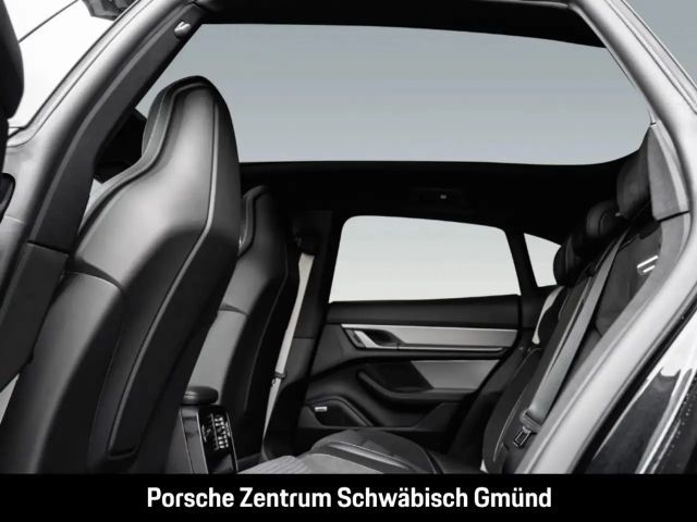 Porsche Taycan 4 Cross Turismo