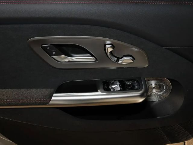 Mercedes-Benz CLA 350 4MATIC AMG Line