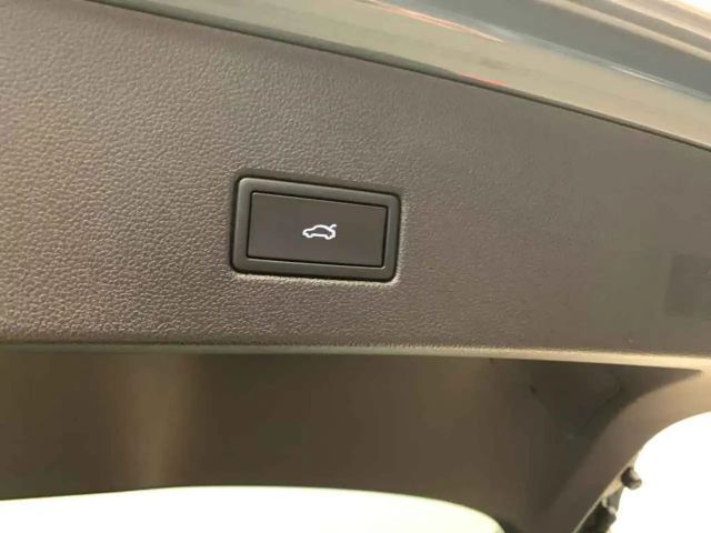 Volkswagen T-Roc 2.0 TSI DSG IQ.Drive R-Line