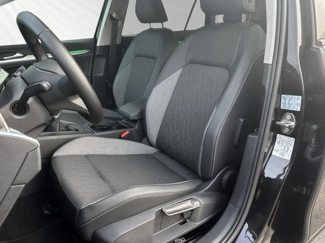 Volkswagen Golf 1.5 TSI Golf VIII Variant