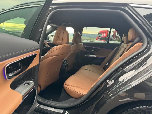 Mercedes-Benz E 220 AMG Line E 220 d Estate