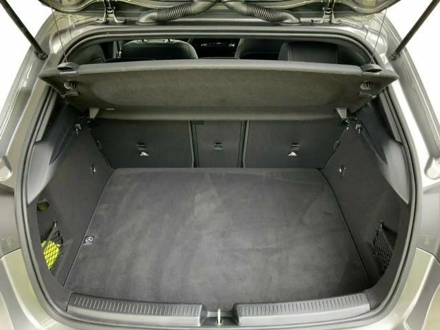 Mercedes-Benz A 180 Progressive