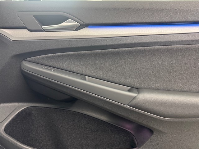 Volkswagen Golf 1.5 eTSI Golf VIII Life