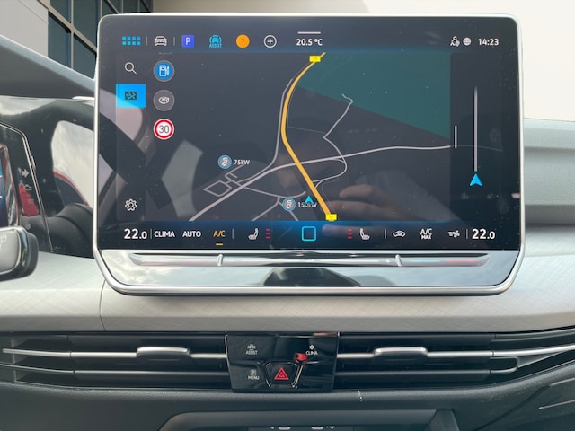 Volkswagen Golf Life Variant