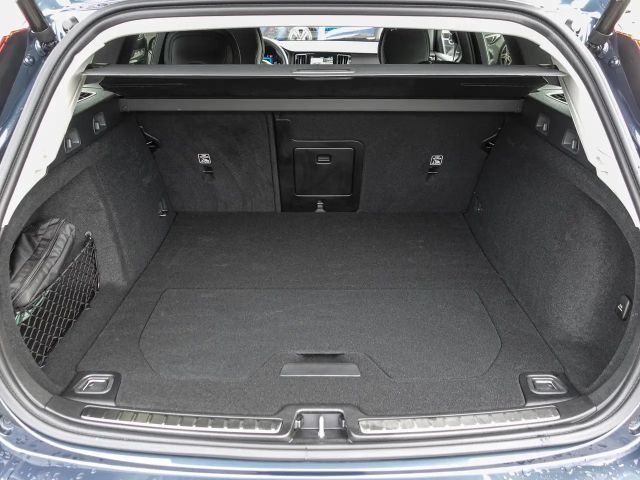 Volvo V60 Cross Country AWD Plus