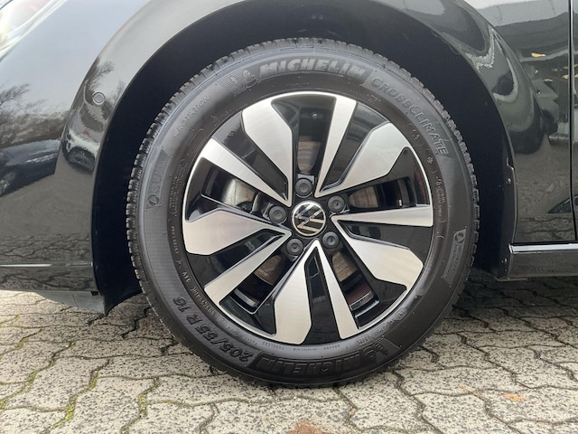 Volkswagen Golf 1.5 eTSI DSG Golf VIII Variant