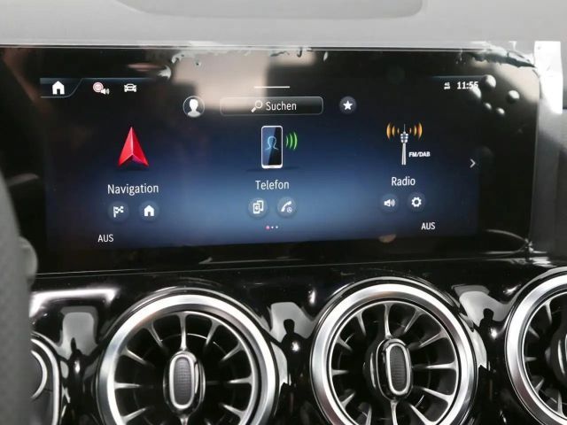 Mercedes-Benz GLA 180 AMG Line