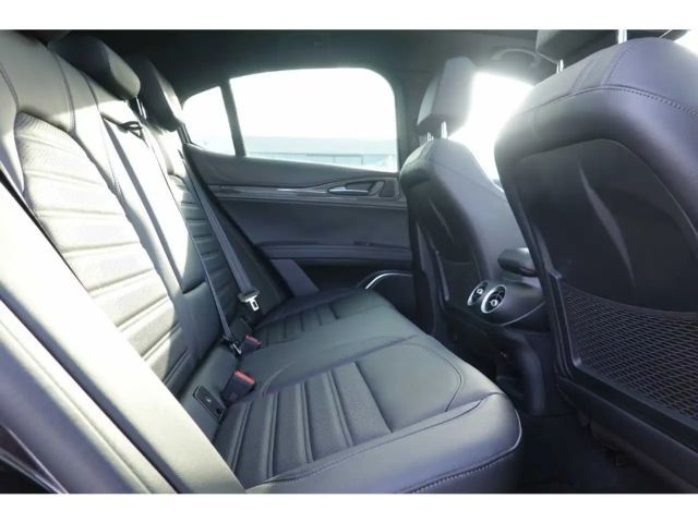 Alfa Romeo Stelvio Q4 Quadrifoglio Turbo