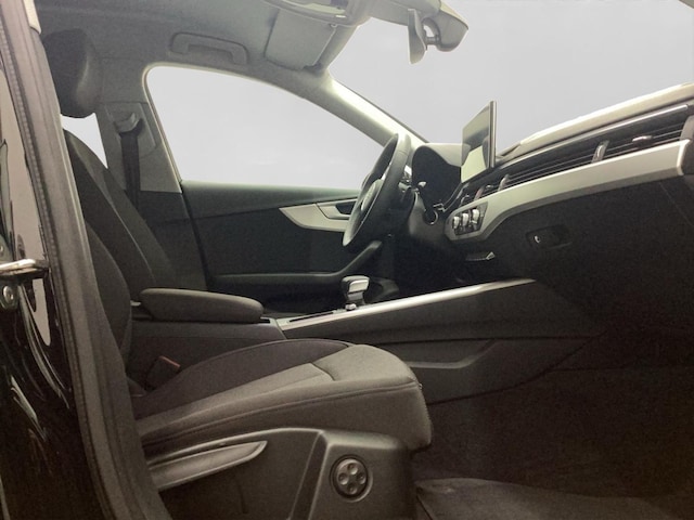 Audi A4 40 TFSI Avant S-Tronic