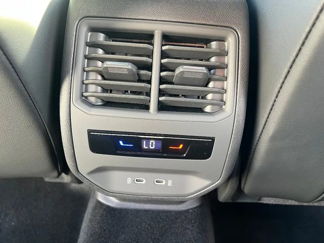 Cupra Formentor 1.5 eTSI *LED Navi Leder el. Heck ACC*