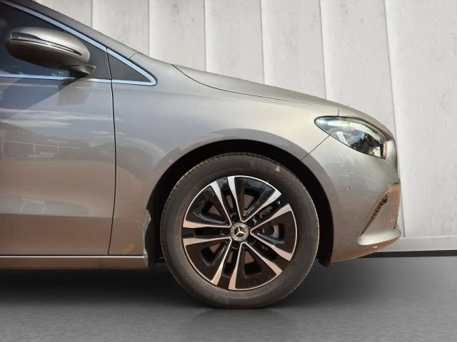 Mercedes-Benz B 180 Progressive