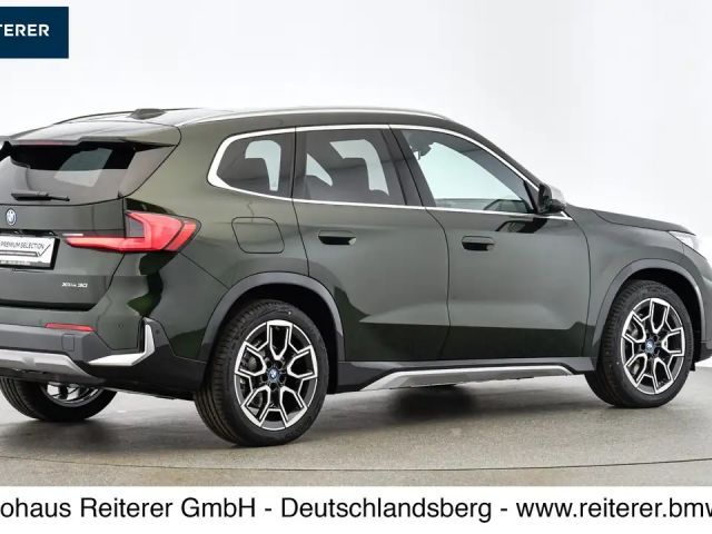BMW iX1 xDrive30