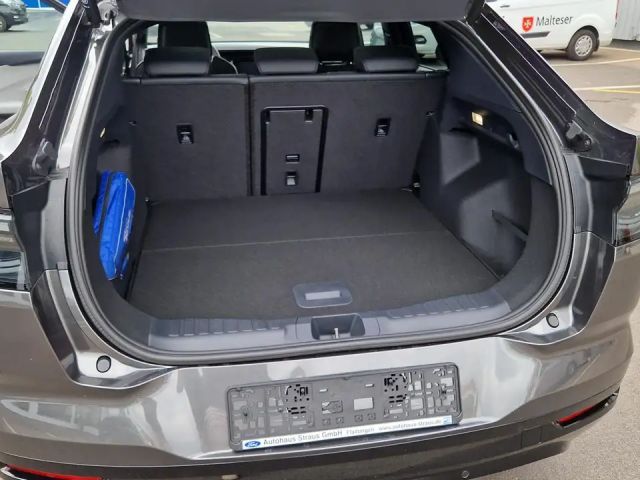 Ford Capri Premium RWD