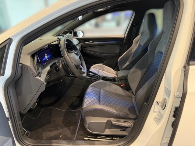 Volkswagen Golf 2.0 TSI Golf VIII IQ.Drive