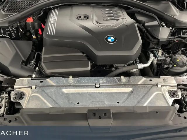 BMW 320 320i M-Sport Sedan