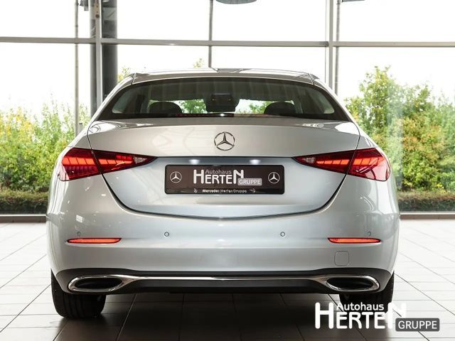 Mercedes-Benz C 180 AVANTGARDE Sedan