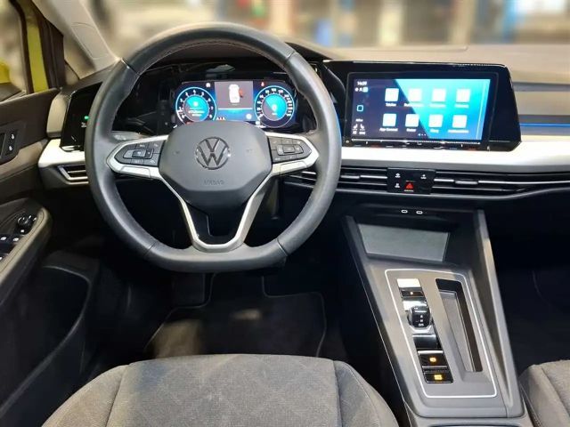 Volkswagen Golf 1.5 eTSI DSG Life