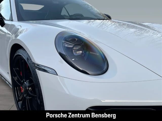 Porsche 992 Cabrio Carrera GTS