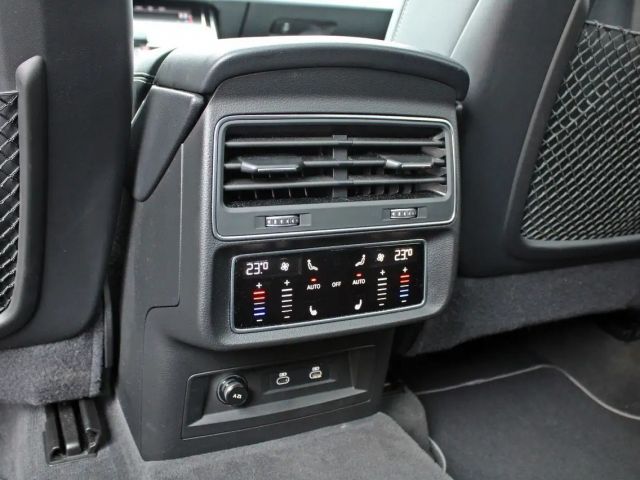 Audi Q7 55 TFSI Quattro S-Line