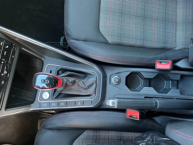 Volkswagen Polo 2.0 TSI DSG GTI IQ.Drive