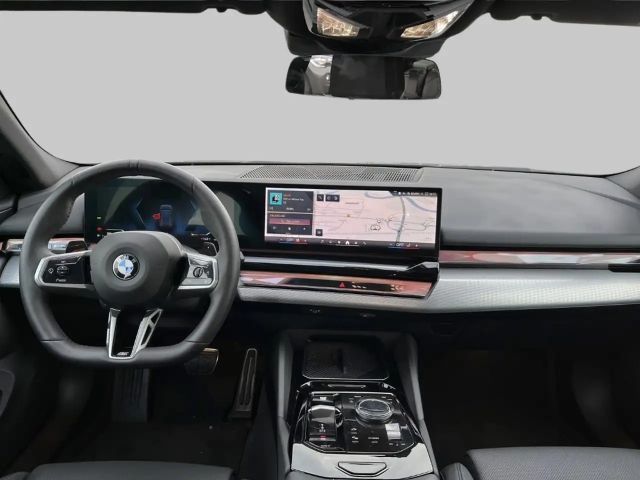 BMW 520 520i M-Sport Touring