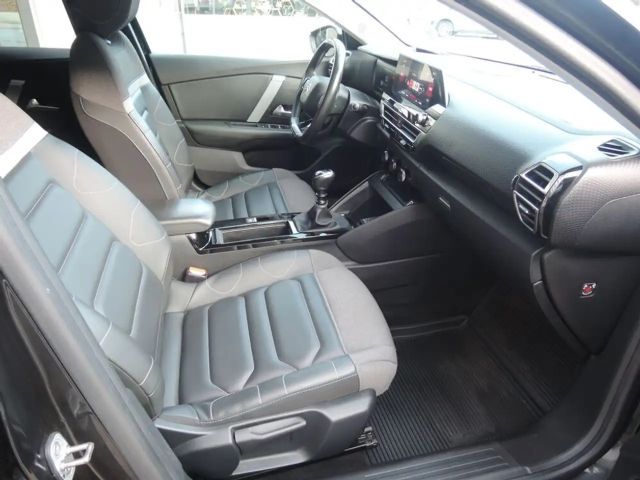 Citroën C4 PureTech Shine