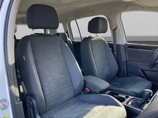 Volkswagen Touran 1.5 TSI DSG R-Line