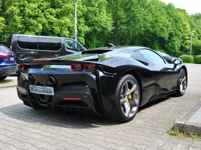 Ferrari SF90 Stradale