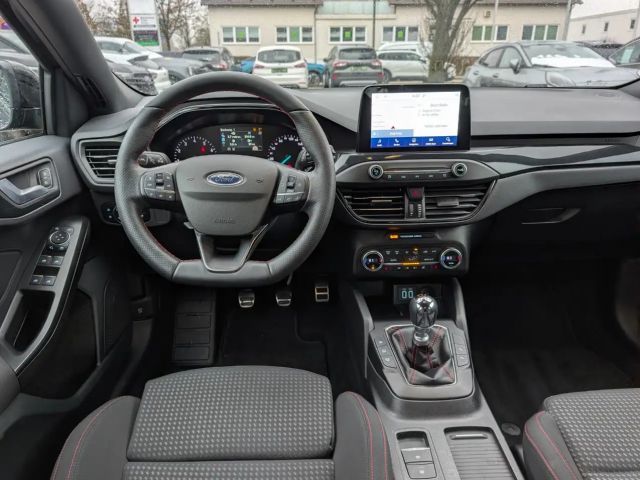 Ford Focus ST Line