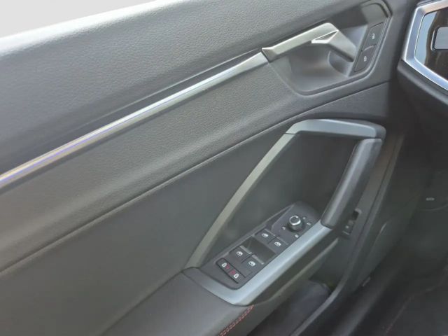 Audi Q3 35 TFSI S-Line