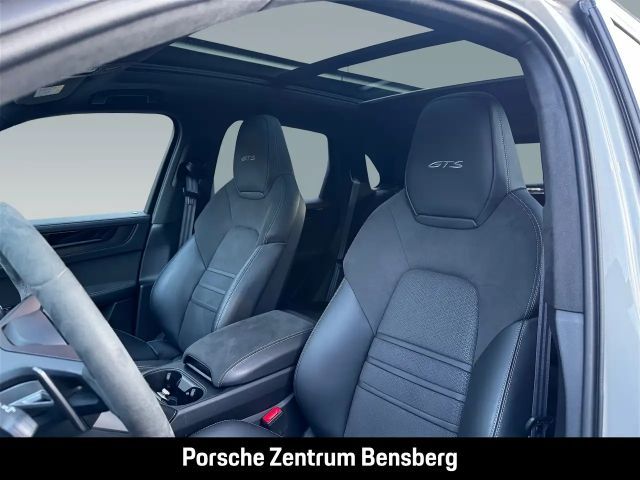 Porsche Cayenne GTS