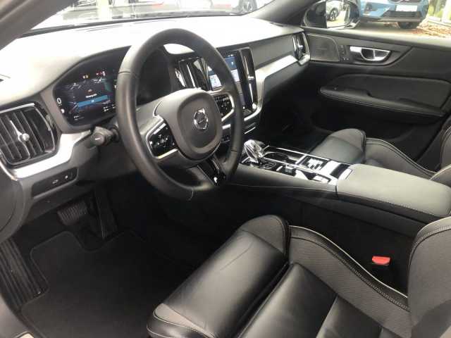 Volvo V60 AWD Dark Hybrid Plus T6