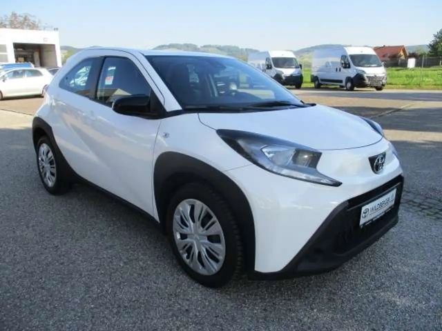 Toyota Aygo Hatchback Play VVT-i