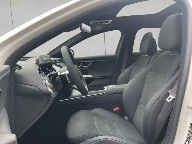 Mercedes-Benz E 200 Sedan