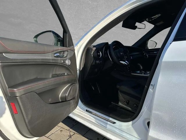 Alfa Romeo Stelvio Q4 Turbo