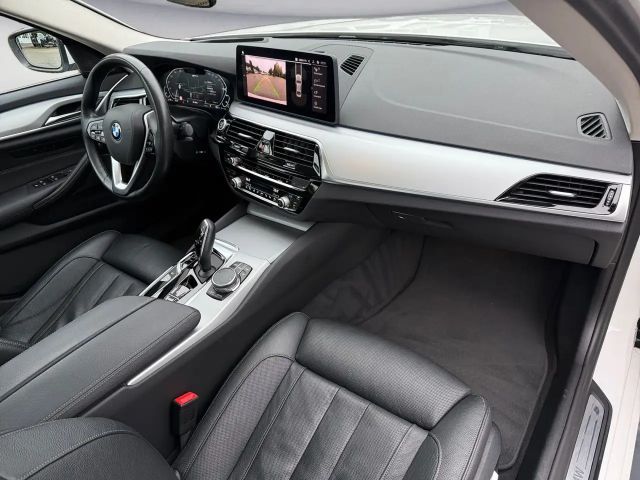 BMW 545 545e Sedan xDrive