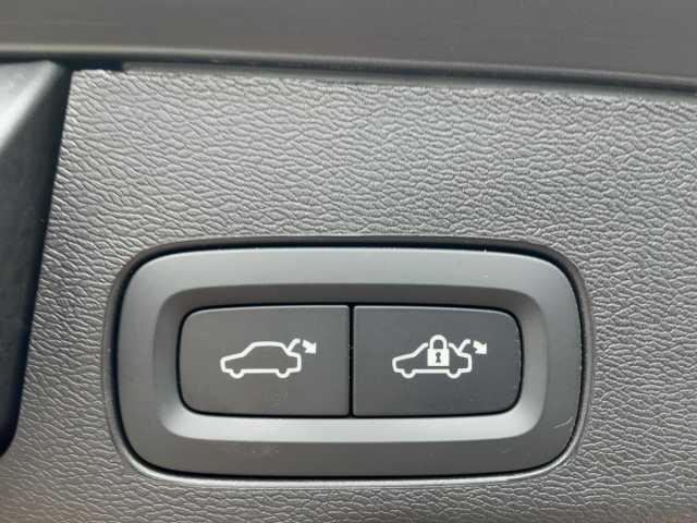 Volvo XC60 AWD Dark Ultimate