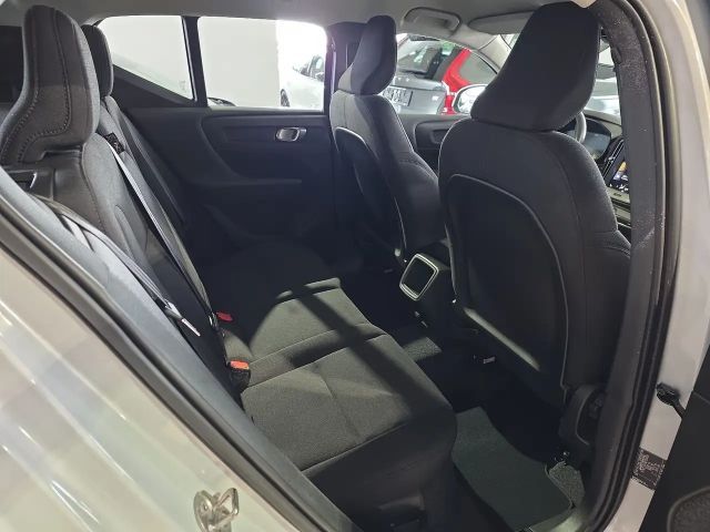 Volvo XC40 Core Momentum