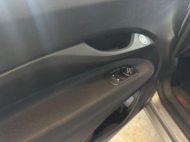 Fiat 500 Basis Base 42kWh Carplay Ganzjahresreifen Navi App