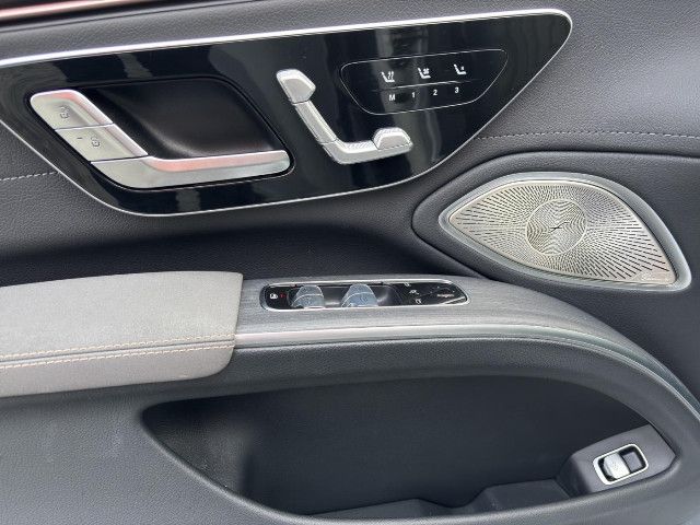 Mercedes-Benz EQS 450 Sedan