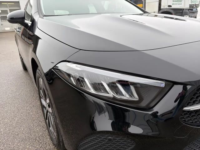 Mercedes-Benz A 180 LENKRADHEIZUNG LED HP USB PAKET