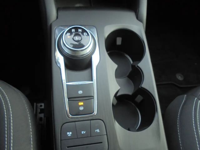 Ford Kuga Hybrid Titanium
