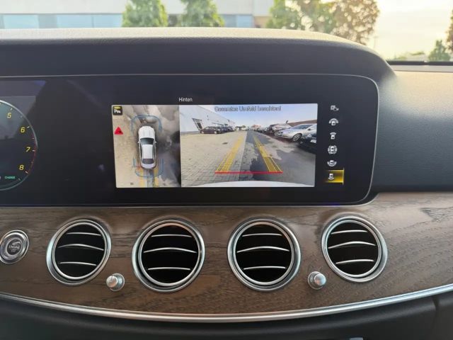 Mercedes-Benz E 300 AMG Line Designo Sedan