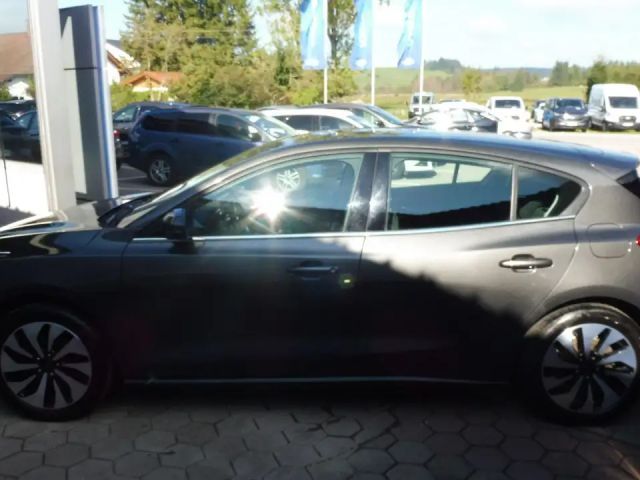 Ford Focus Cool & Connect