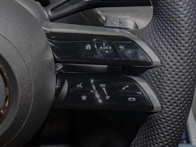 Mercedes-Benz C 200 AMG Line Sedan