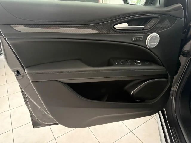 Alfa Romeo Stelvio Q4 Quadrifoglio