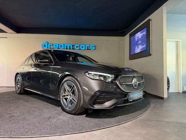 Mercedes-Benz E 220 AMG Line E 220 d Sedan