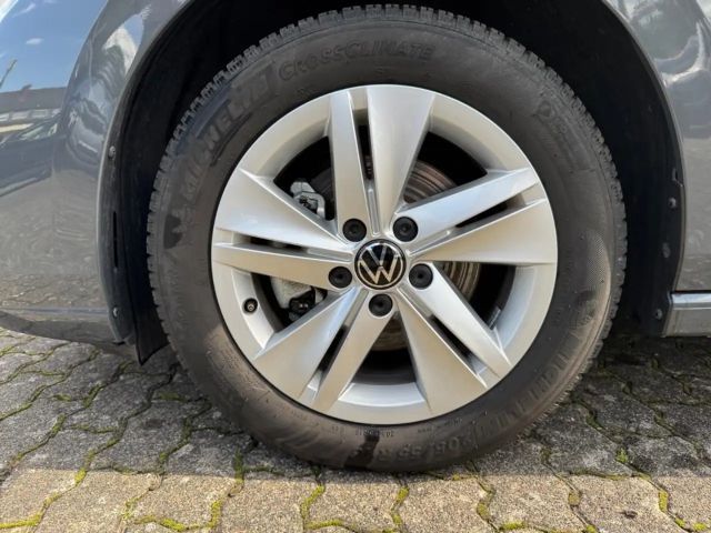 Volkswagen Golf 1.5 TSI Golf VIII Life Variant