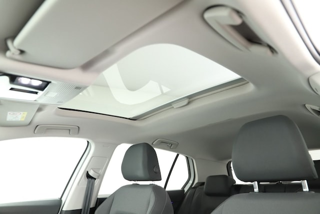 Volkswagen Golf 2.0 TSI DSG Golf VIII Style